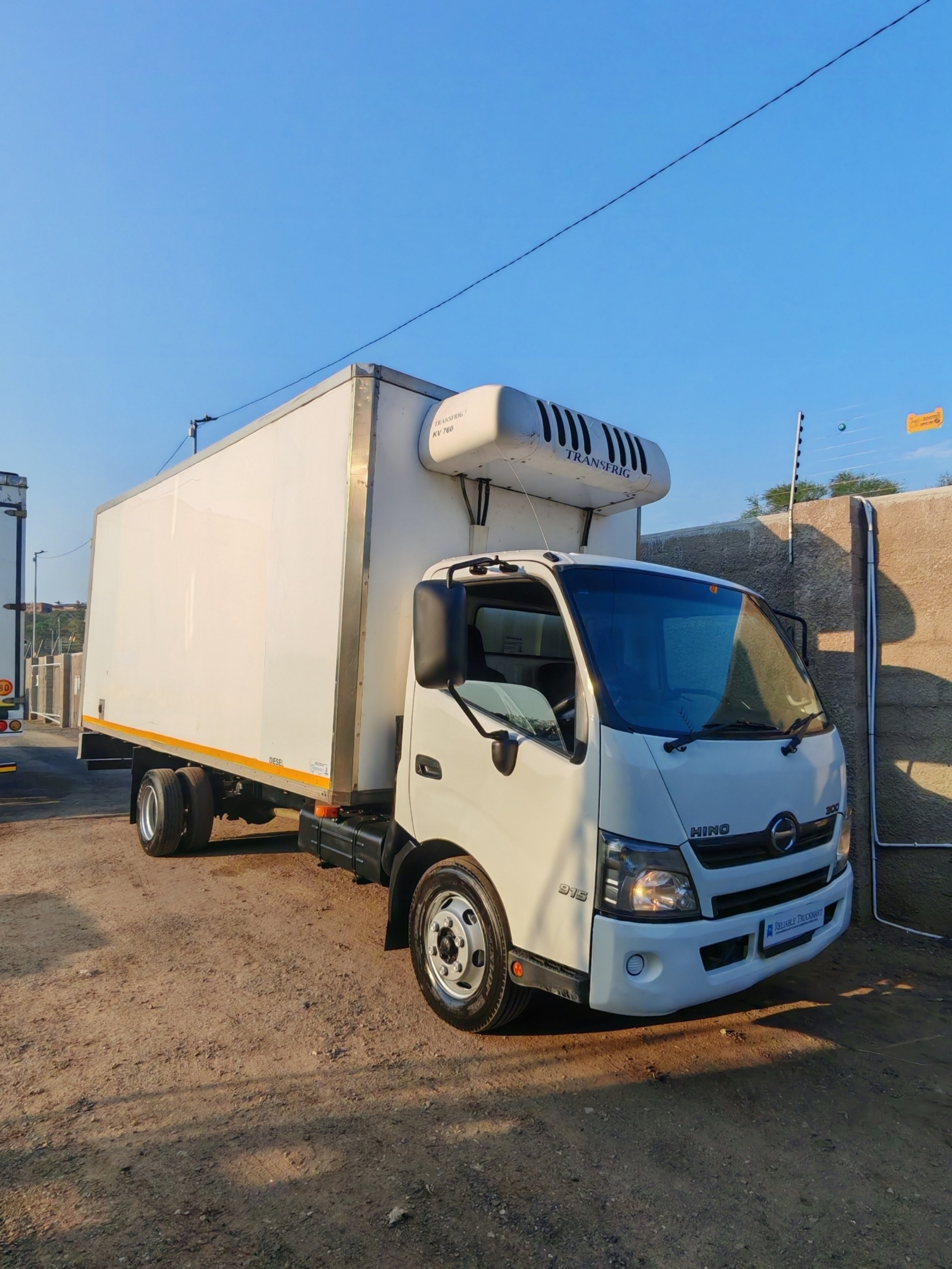 TOYOTA HINO 300 915 5 TON REFRIGERATED